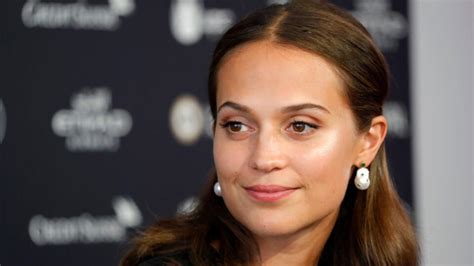 alicia vikander nahá|Tahle krásná Švédka ukázala v novém filmu úplně ...